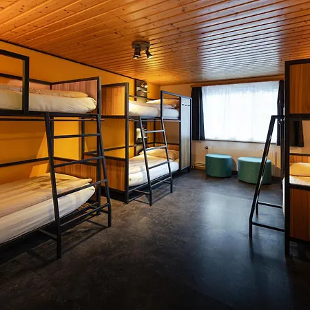 Eiger Lodge Easy-2